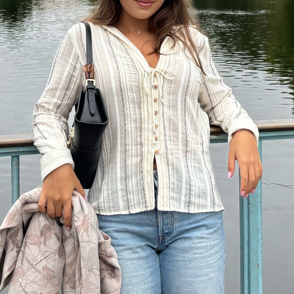 ZARA STRIPED BUTTON BLOUSE